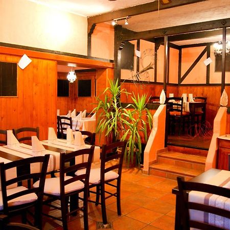 Hotel Schonunger Bucht Waigolshausen エクステリア 写真