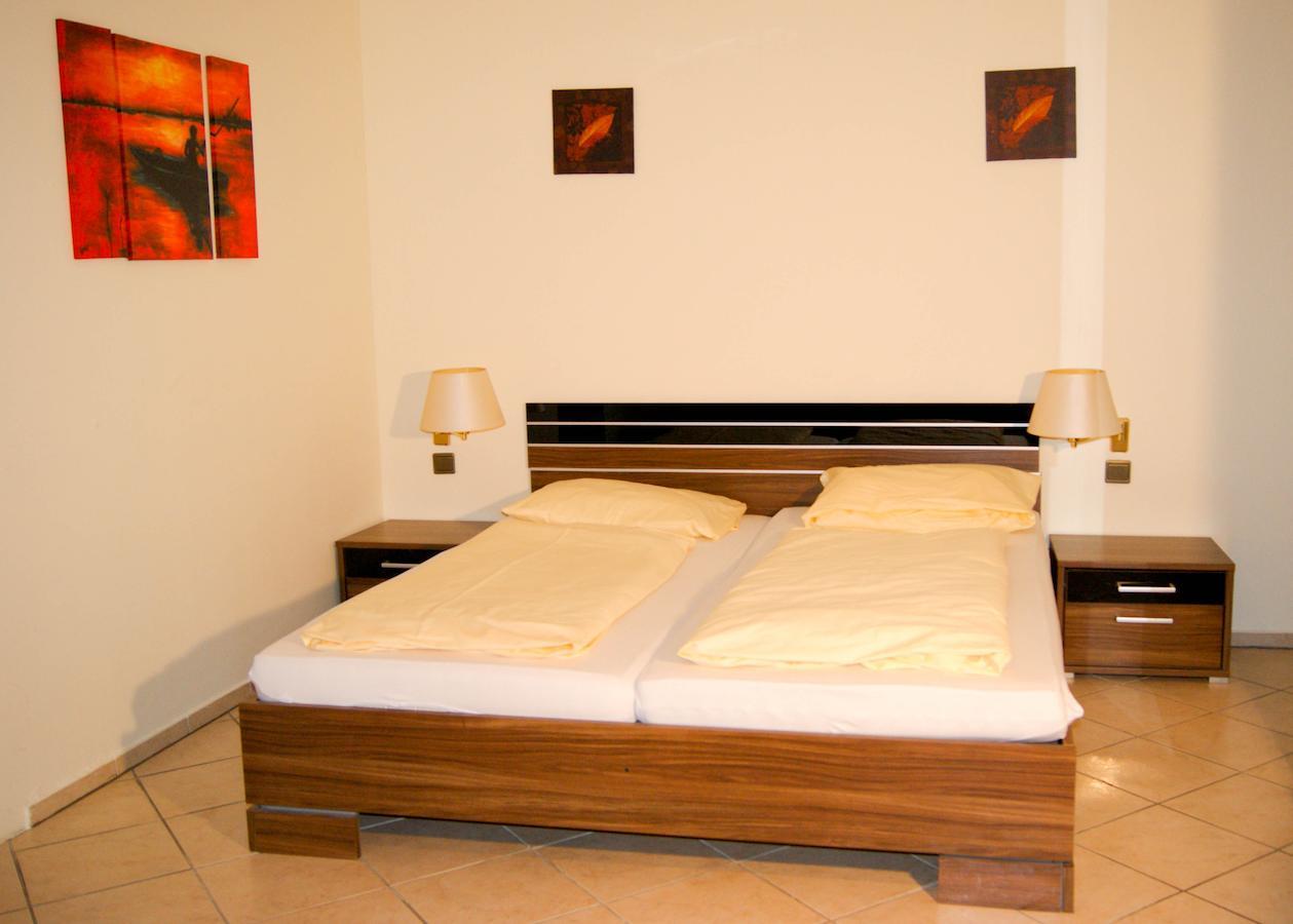 Hotel Schonunger Bucht Waigolshausen 部屋 写真