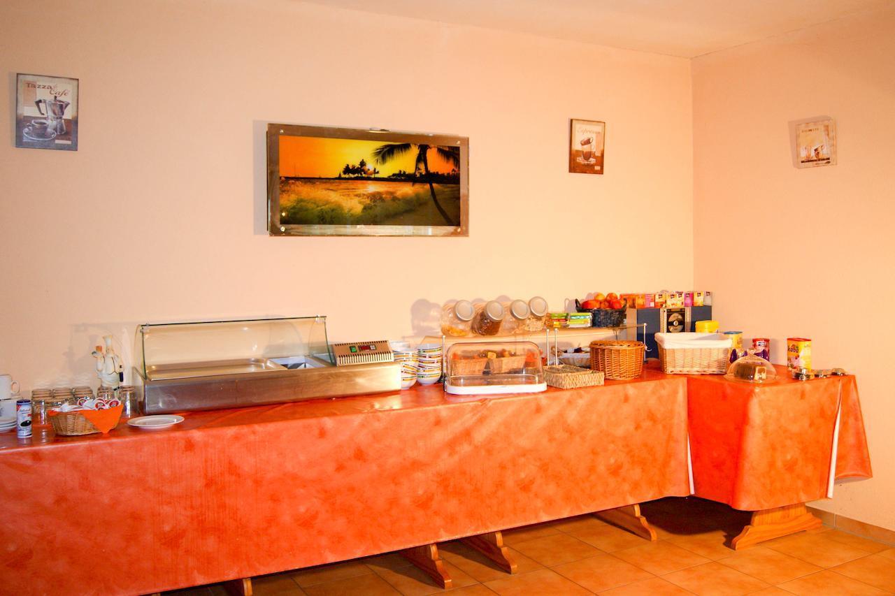 Hotel Schonunger Bucht Waigolshausen エクステリア 写真