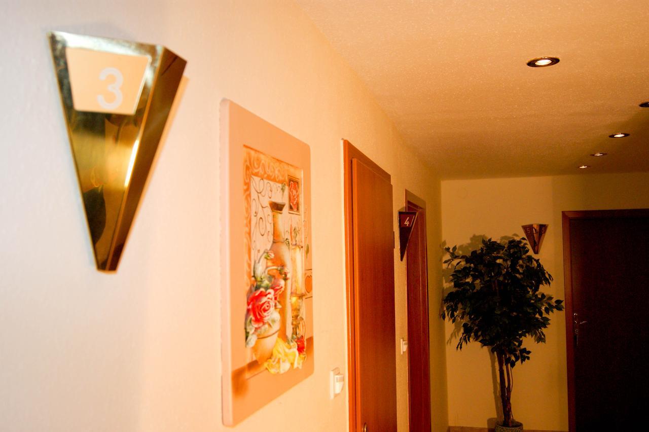Hotel Schonunger Bucht Waigolshausen エクステリア 写真